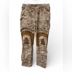 Crye Precision Combat Pants AOR1 Desert Digital Camo – Size 36L – Made in USA
